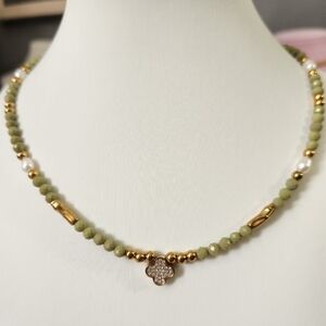 Handmade Clover Avocado Jasper And Freshwater Pearl  Necklace